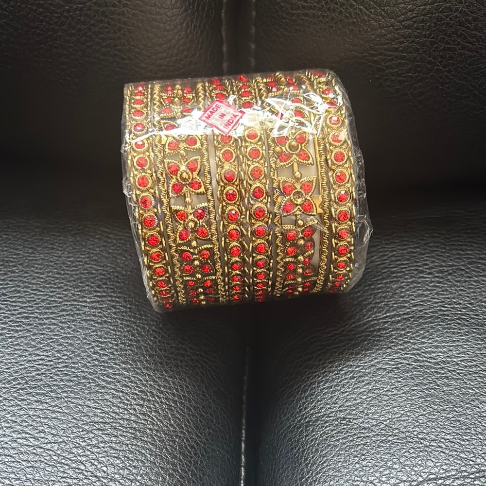 Elegant Red and Gold Bangle Set